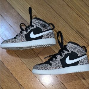Little kids Nike Jordan 1s